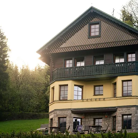 Guest house Vila Anicka 3*
